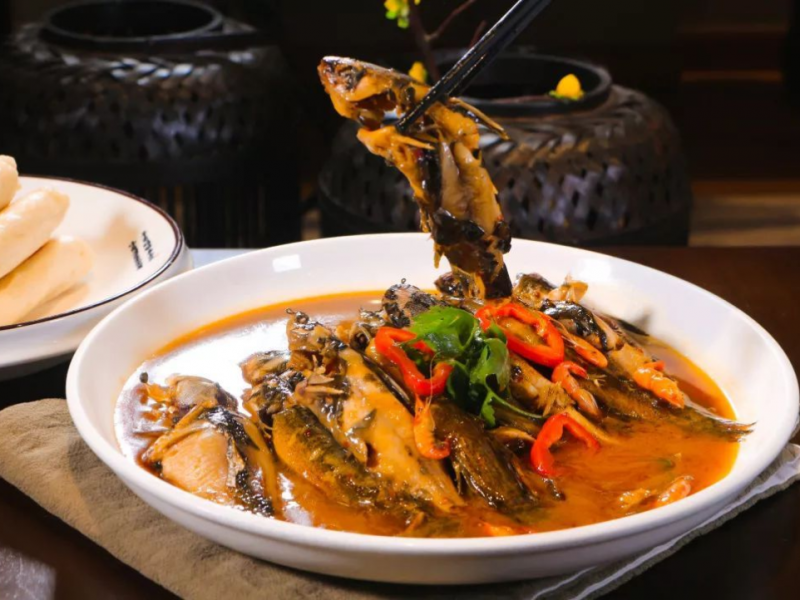 Maoshan Lake Fish Feast