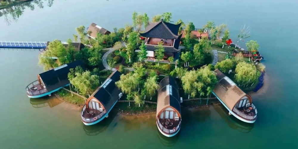 All-for-one Tourism in Maoshan Mountain: Lodging